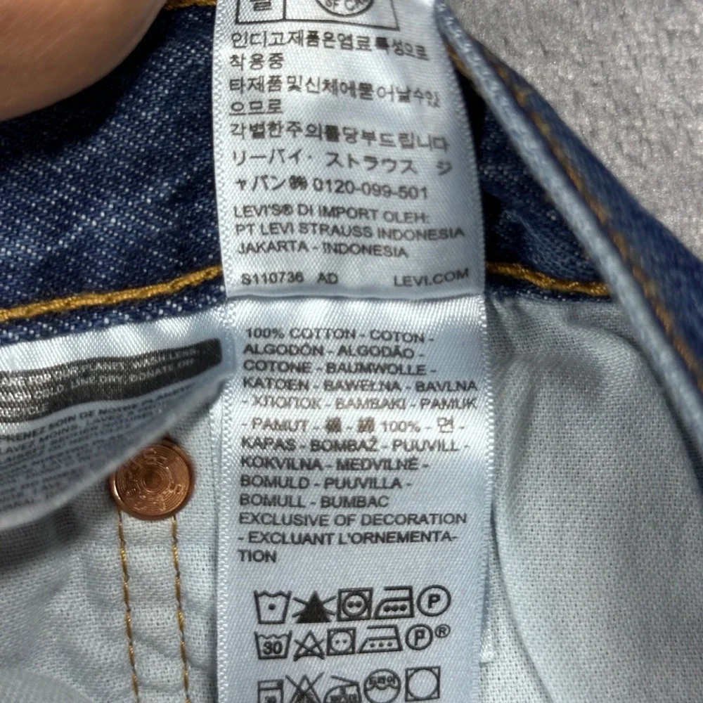 Levis 501 Original Fit Mens Blue Denim Straight Leg Button Fly Jeans 44x32